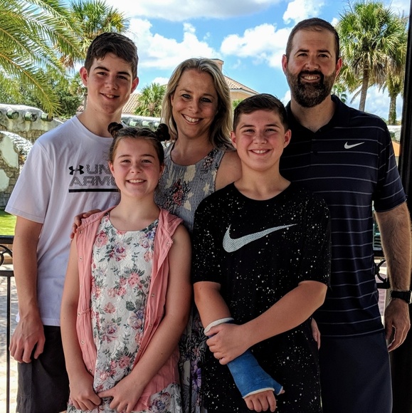 Meet your Posher, Kim - Picture 2 of 2